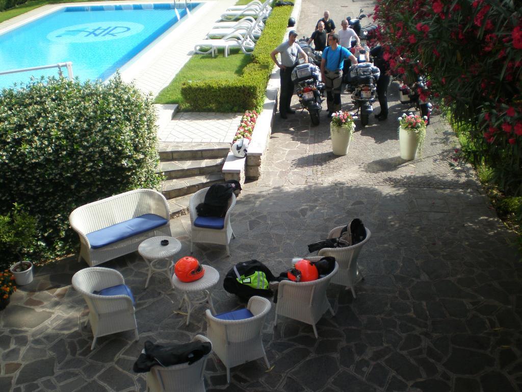 Bike & Wind Hotel Villa Maria Torbole Sul Garda Eksteriør billede