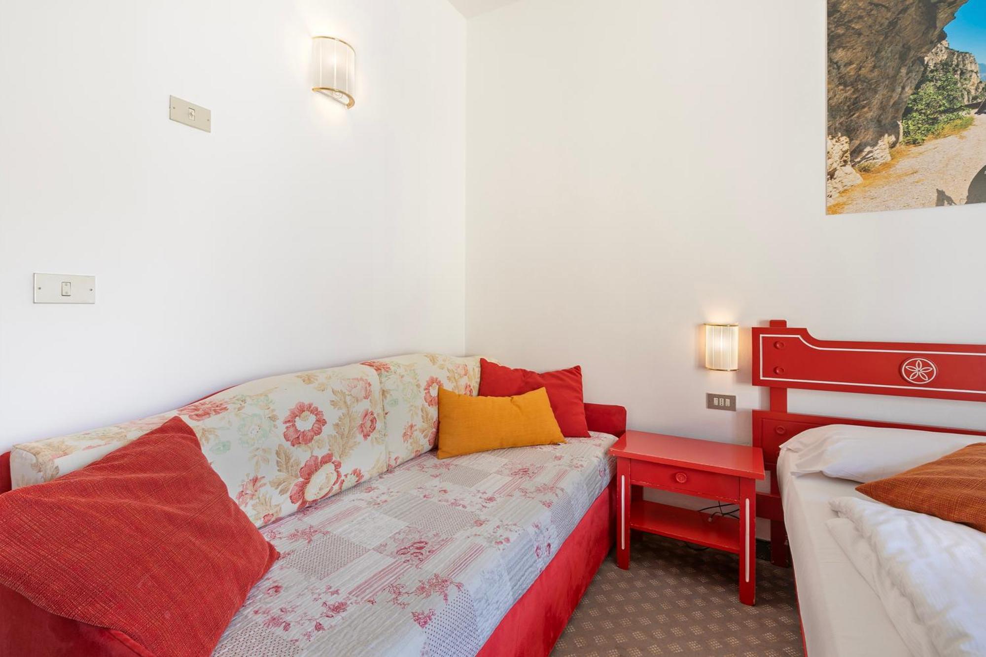 Bike & Wind Hotel Villa Maria Torbole Sul Garda Eksteriør billede