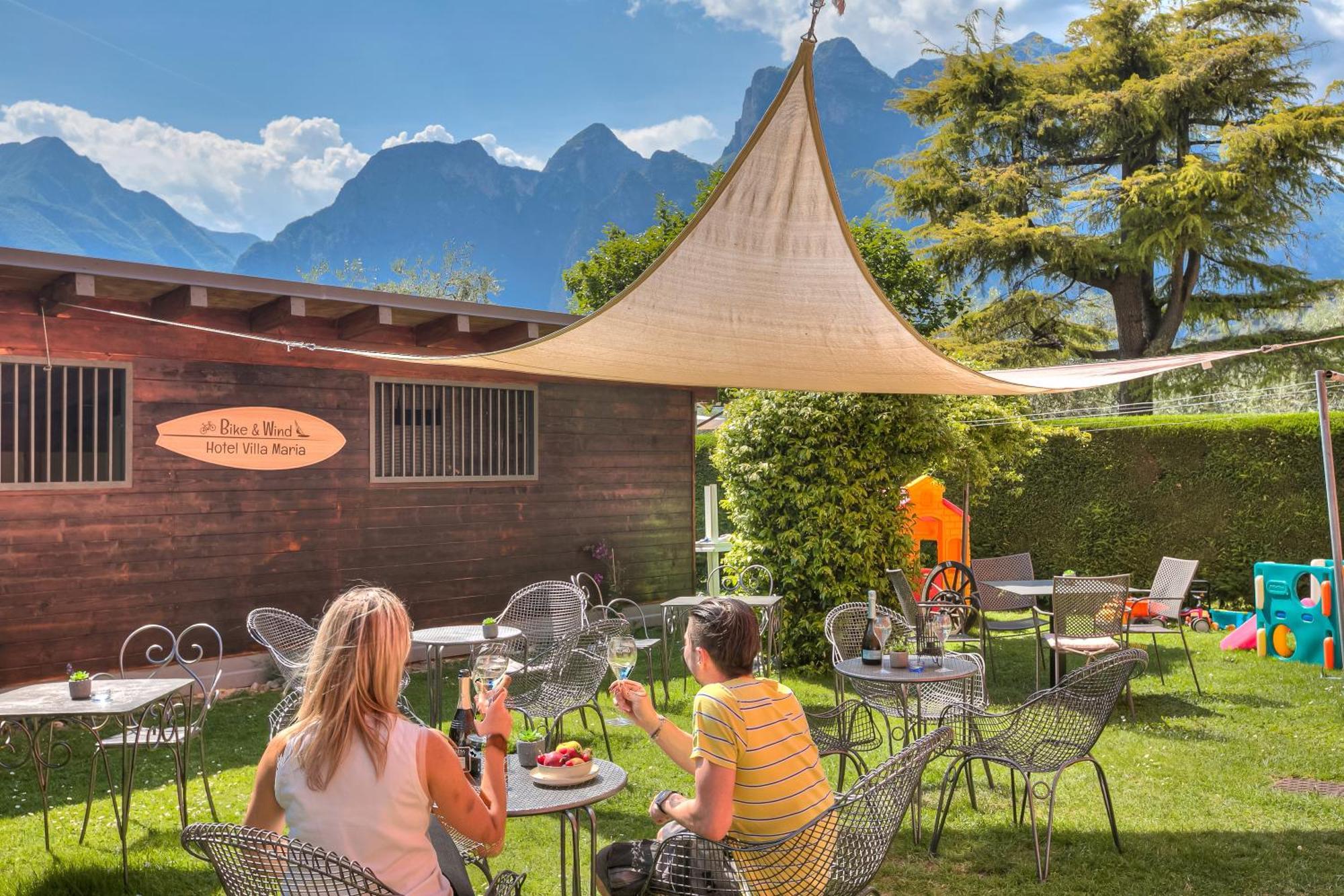 Bike & Wind Hotel Villa Maria Torbole Sul Garda Eksteriør billede