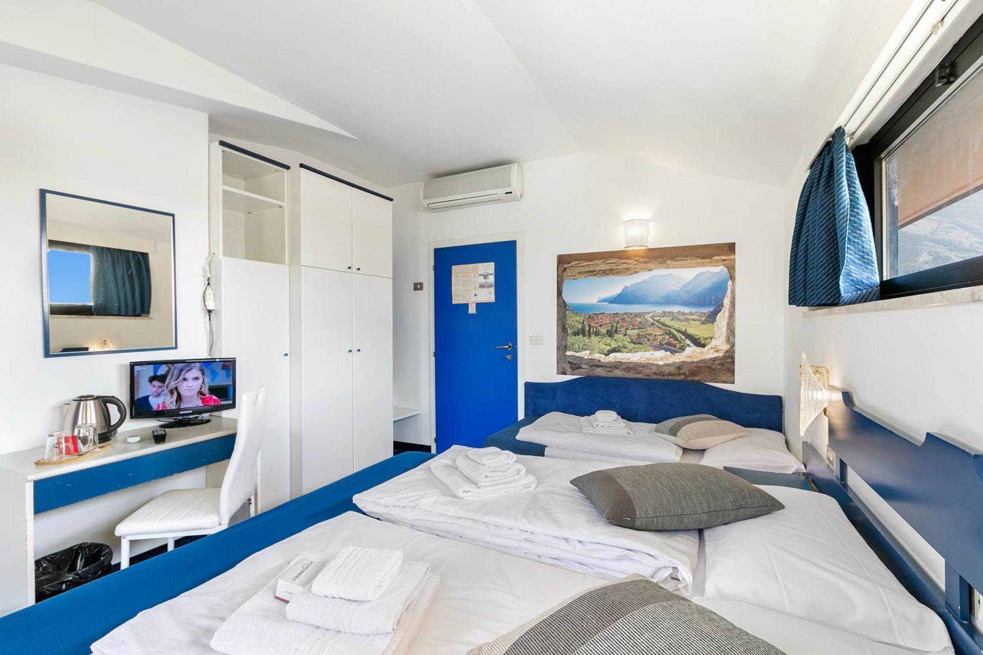 Bike & Wind Hotel Villa Maria Torbole Sul Garda Eksteriør billede