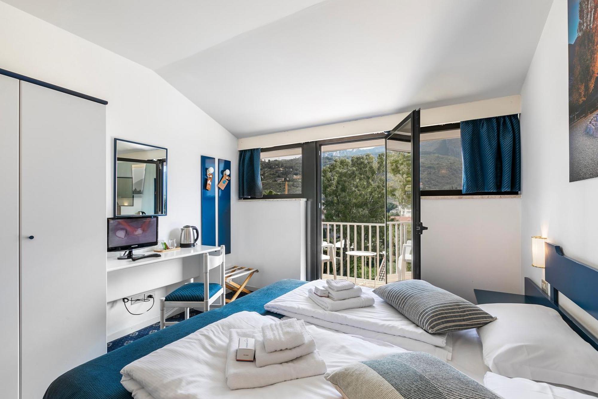 Bike & Wind Hotel Villa Maria Torbole Sul Garda Eksteriør billede