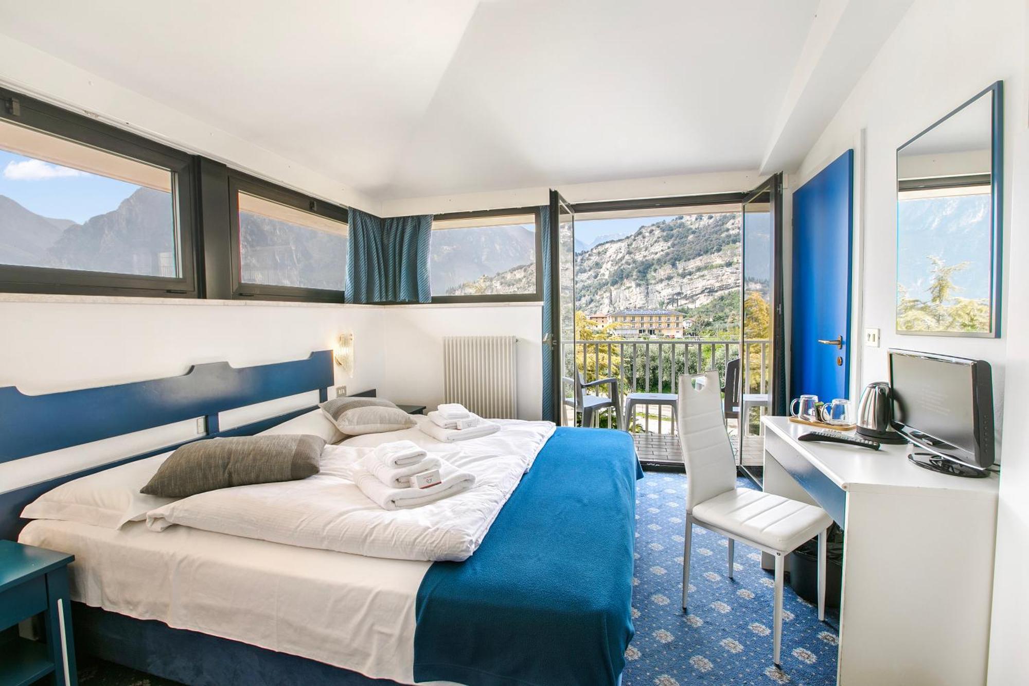 Bike & Wind Hotel Villa Maria Torbole Sul Garda Eksteriør billede