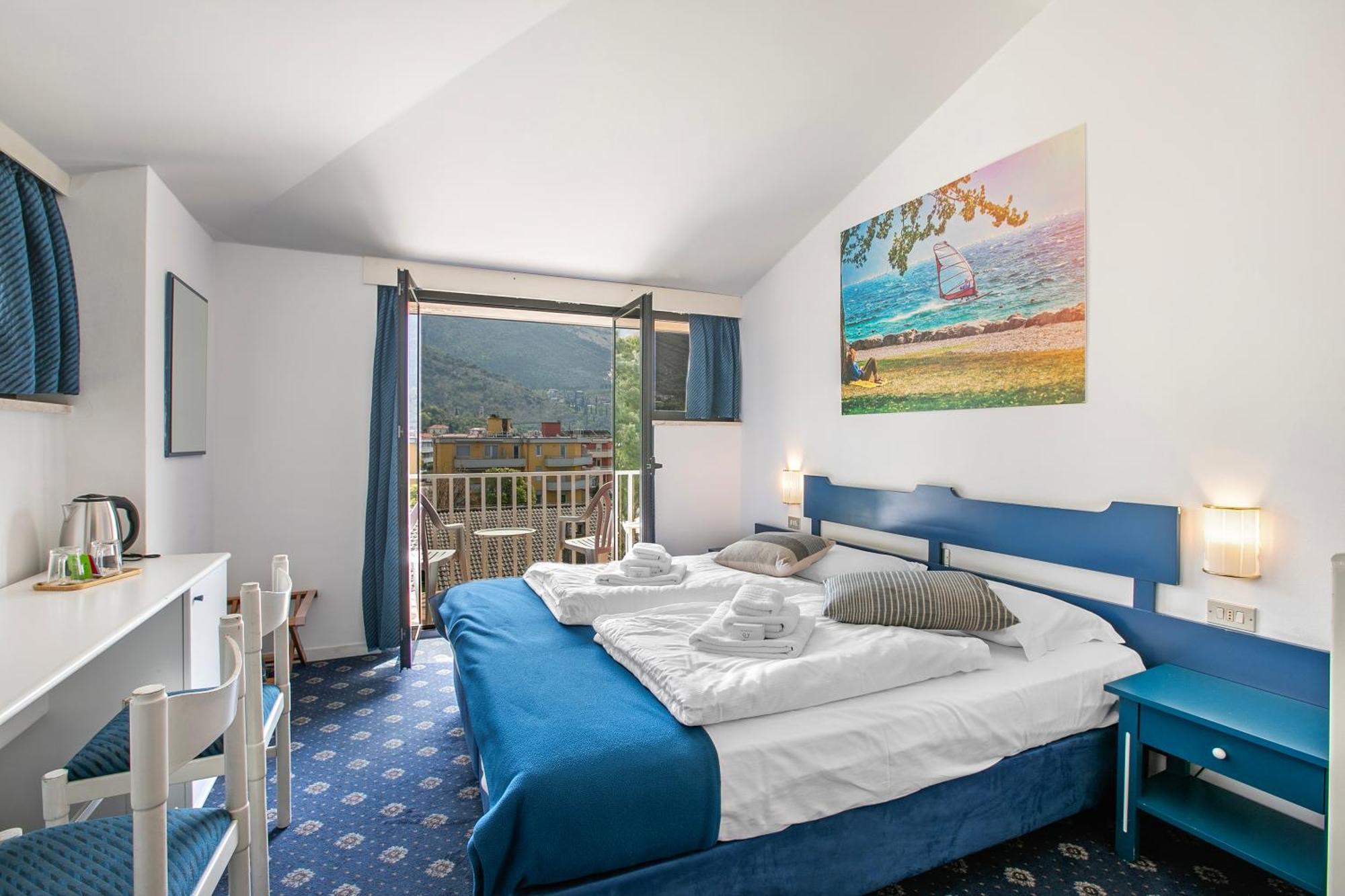 Bike & Wind Hotel Villa Maria Torbole Sul Garda Eksteriør billede