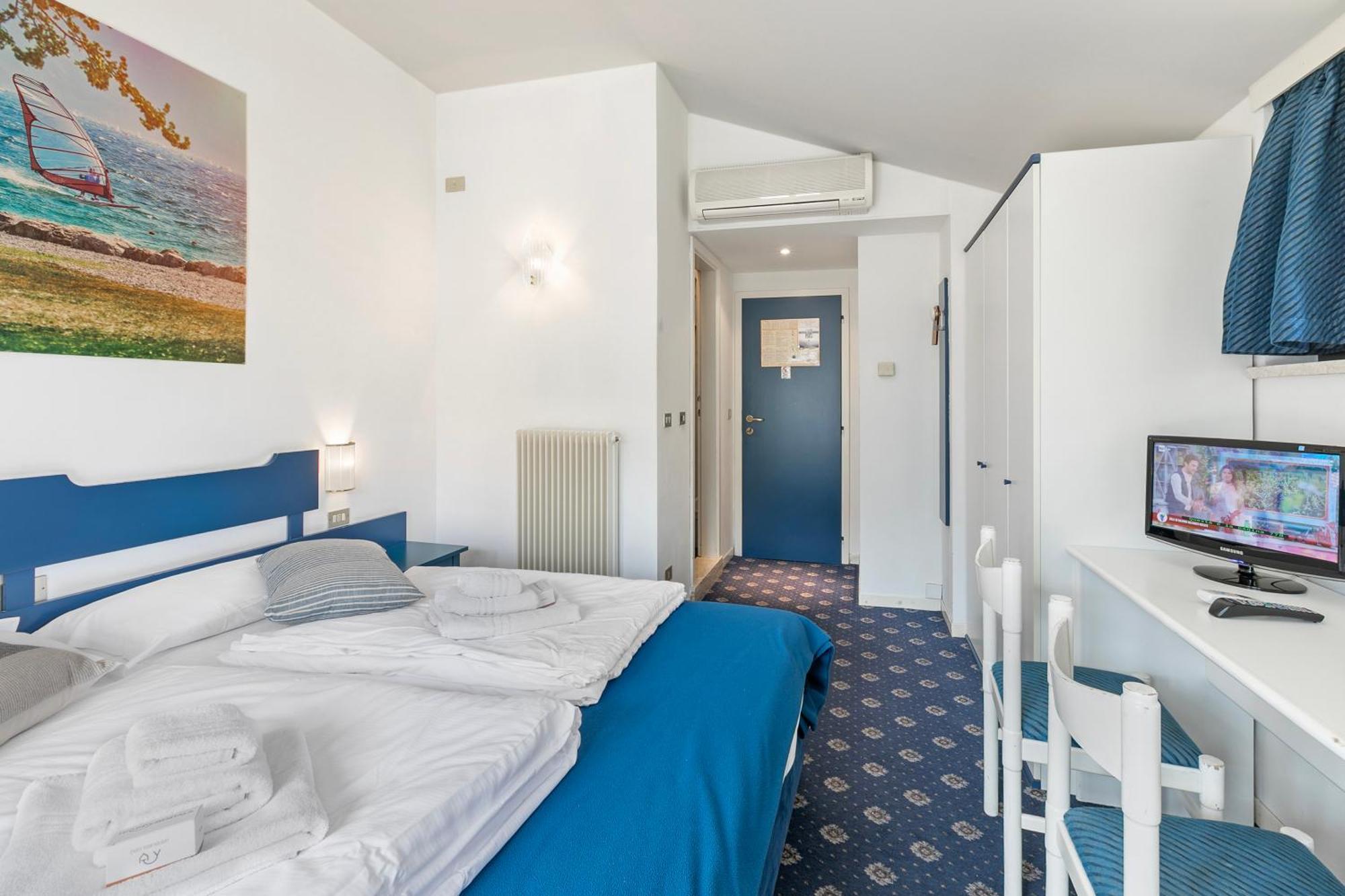 Bike & Wind Hotel Villa Maria Torbole Sul Garda Eksteriør billede