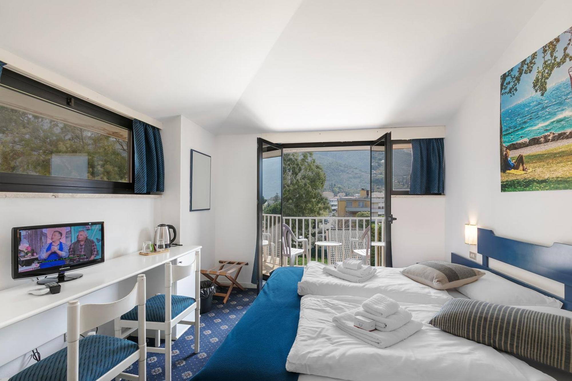 Bike & Wind Hotel Villa Maria Torbole Sul Garda Eksteriør billede