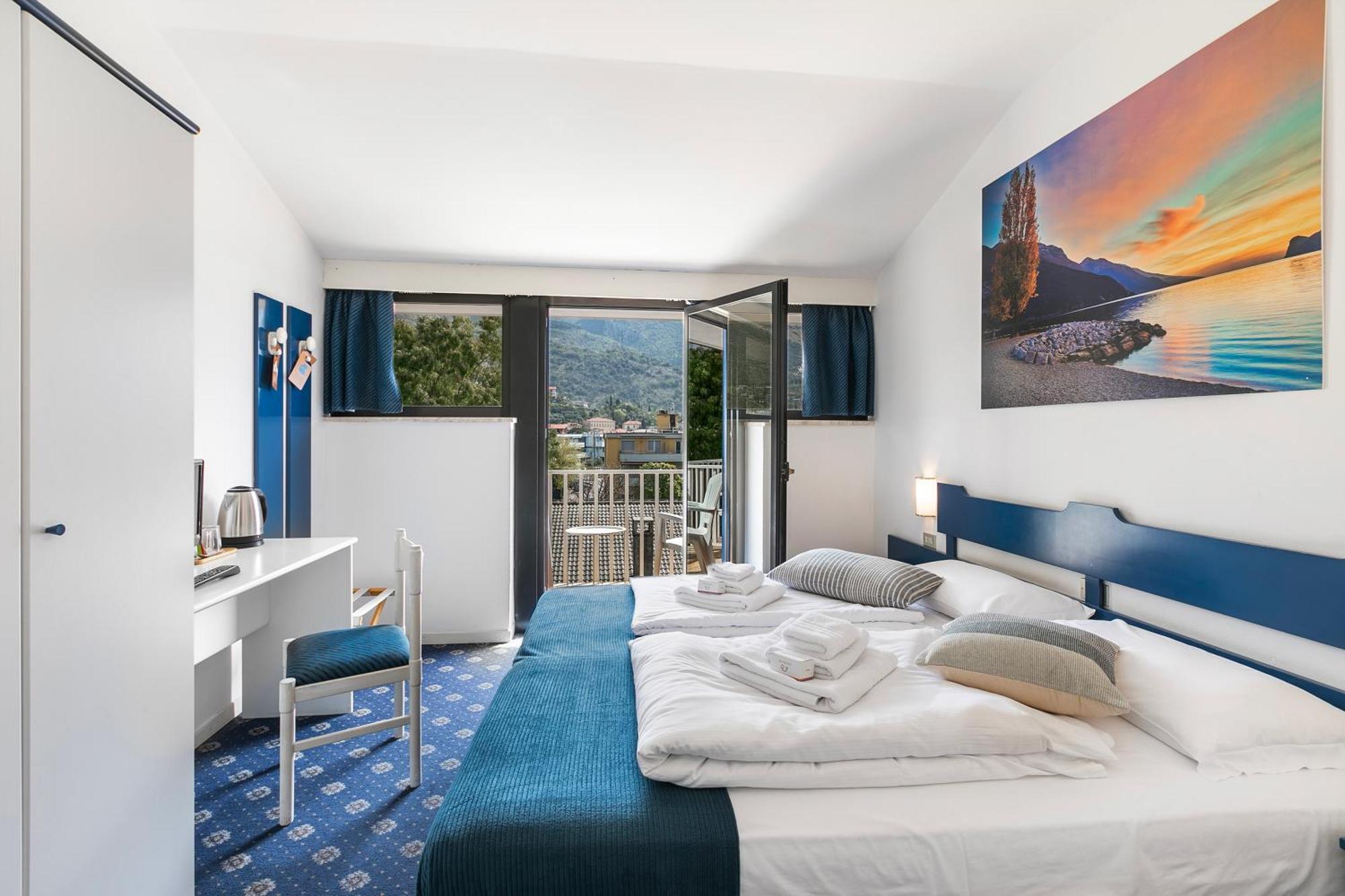 Bike & Wind Hotel Villa Maria Torbole Sul Garda Eksteriør billede