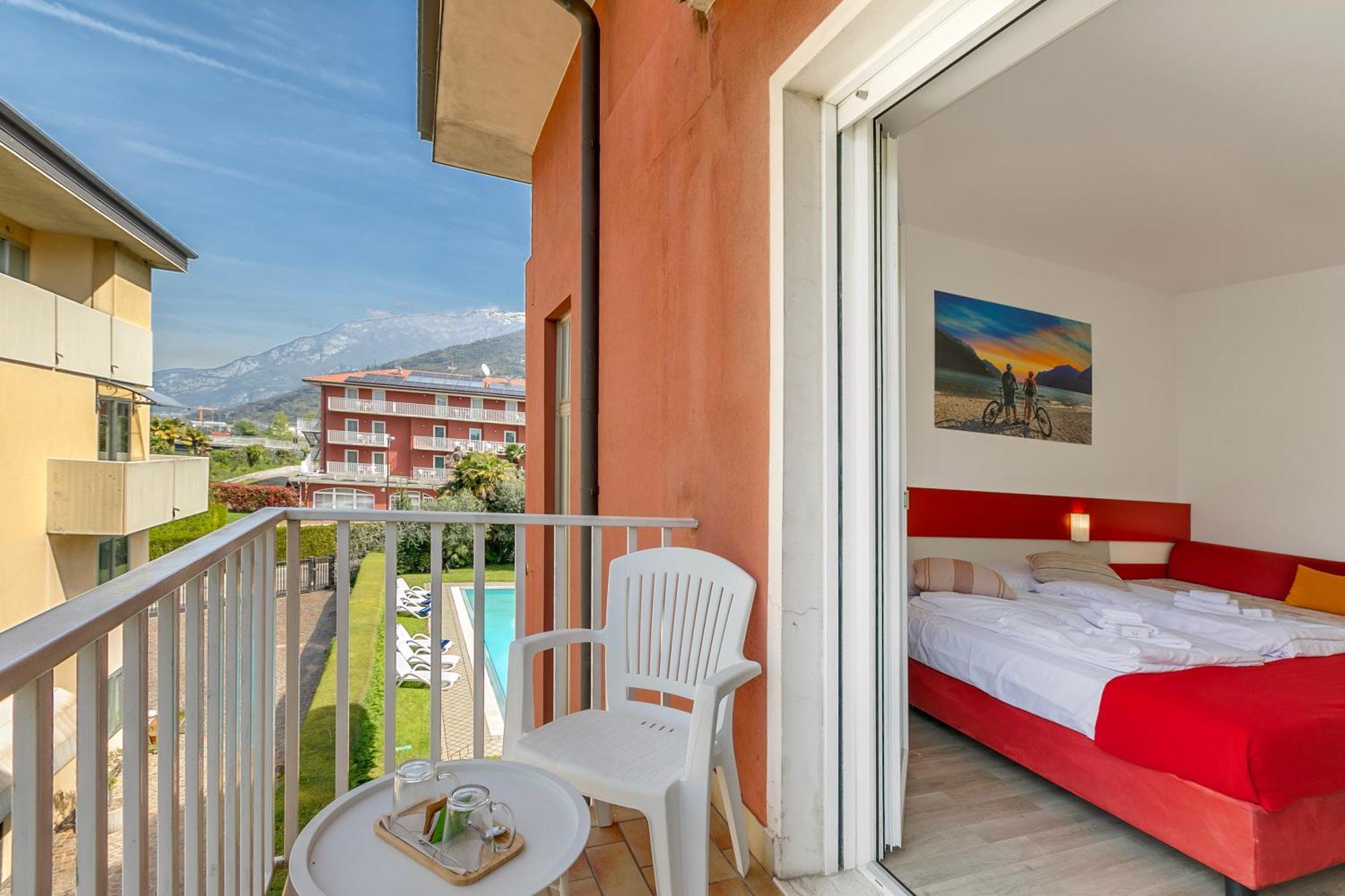 Bike & Wind Hotel Villa Maria Torbole Sul Garda Eksteriør billede